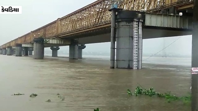 નર્મદા ડેમના 23 દરવાજા પહેલીવાર 4.1 મીટર સુધી ખોલાયા