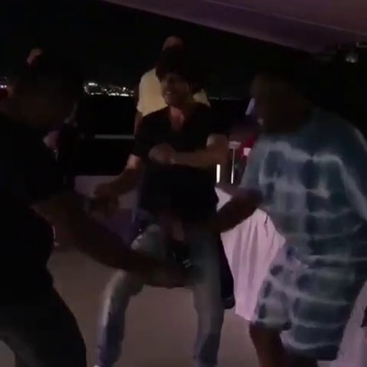 Trinbago Knight Riders' Party | Shah Rukh Khan, Dwayne Bravo's Lungi Dance