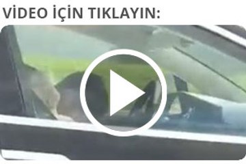 90 kilometre hızdaki araçta şoför uyudu ama...