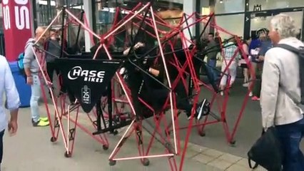 'Örümcek bisiklet' ilgi odağı oldu - FRIEDRICHSHAFEN