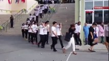 Kadıköy Anadolu Lisesi'ndeki simit atma geleneği hakkında inceleme başlatıldı