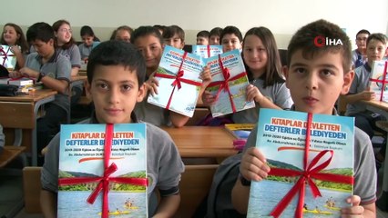 - Sultangazi Belediyesi’nden 110 bin öğrenciye 600 bin defter