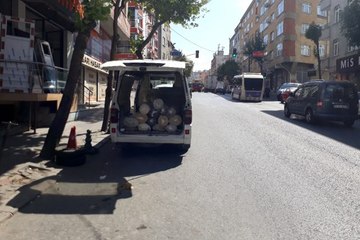 Bağcılar'da 24 yaşındaki gencin ağır yaralandığı kaza kamerada