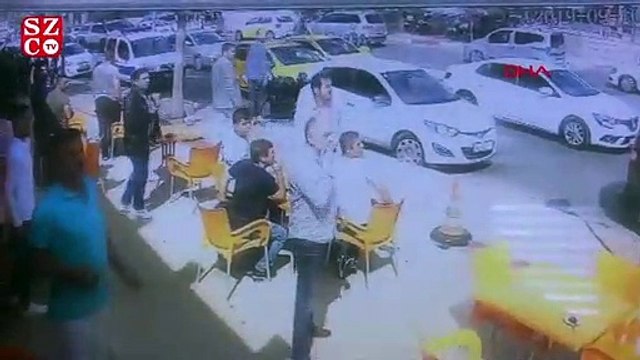 Kartal'da Anadolu Adalet Sarayı önündeki motosikletli saldırganın kaçma anı