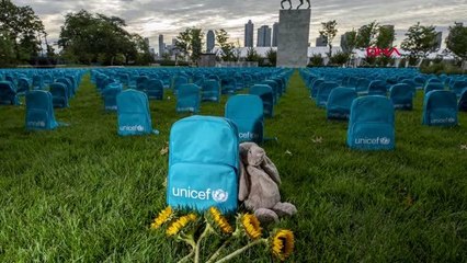 3 bin 758 okul çantası 'mezar taşı' oldu