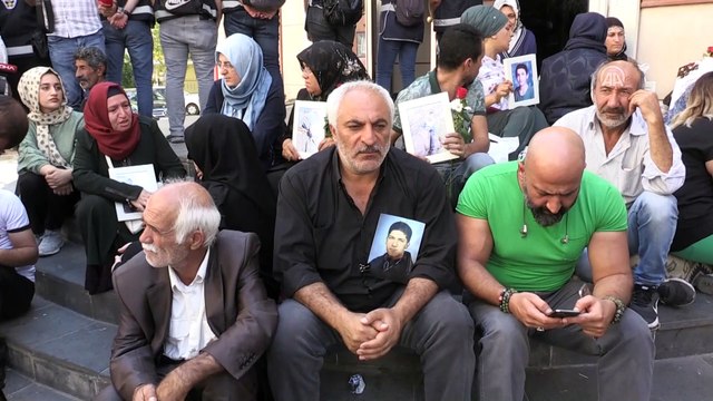 15 Temmuz şehitlerinin yakınlarından Diyarbakır annelerine ziyaret - DİYARBAKIR