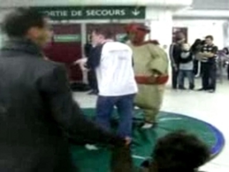 Combat de sumos Paris Mangas 3 2007