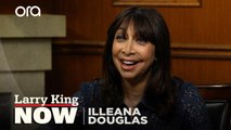Actress Illeana Douglas discusses her unique upbringing on a hippie compound
