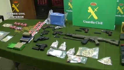 Download Video: Comienza el juicio contra siete hombres acusados de tráfico de armas