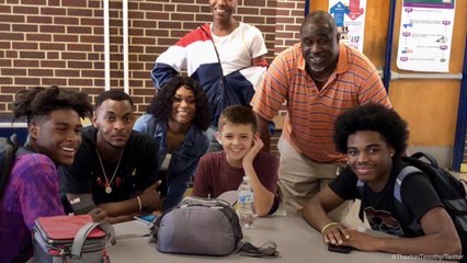 North Carolina Upperclassmen Make Freshman Boy Feel Welcome After He Spent His First Day in High School Eating Lunch Alone