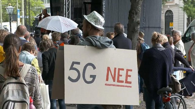 Gefährliche Strahlung : Protest gegen 5G