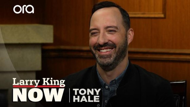 She's just an absolute joy : Tony Hale on working with 'Veep' co-star Julia Louis-Dreyfus