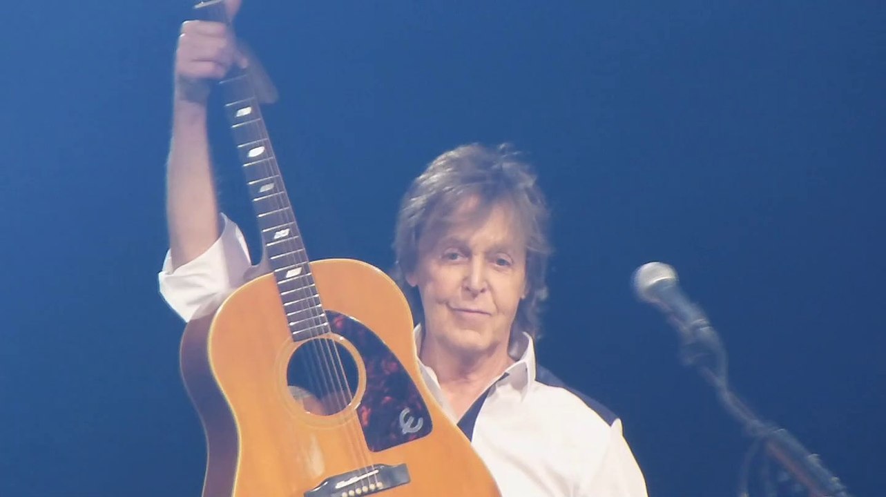 Yesterday - Paul McCartney @ Consol Energy Center, Jul 7, 2014 (live concert from The Beatles Help)