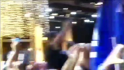 شاهد: لحظة إجلاء نتنياهو من مكان اجتماعه الانتخابي في أسدود بعد سقوط صاروخين من غزة