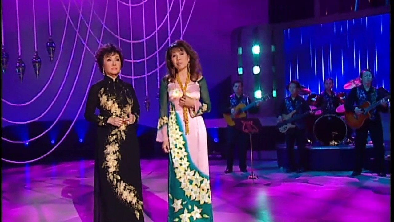 Video - LK KHUYA NAY ANH ĐI RỒI - EM KHÔNG BUỒN NỮA CHỊ ƠI - GIỌT LỆ ĐÀI TRANG - ĐỪNG NÓI XA NHAU (Phương Hồng Qué - Trúc Mai)