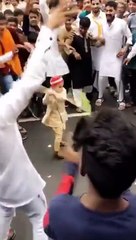 एक बार नहीं, बार-बार देखोगे इस बच्चे के करतब