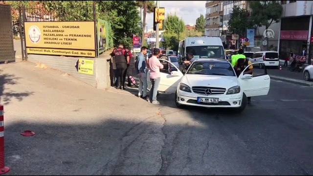 Okul bölgelerinde polis denetimi - İSTANBUL