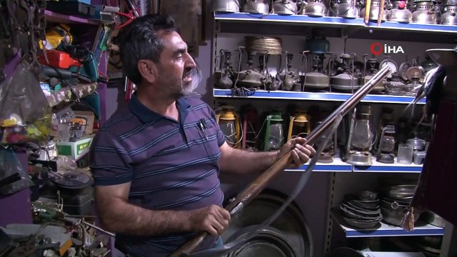 Hobi olarak başladı binlerce antika ve nostalji eser biriktirdi