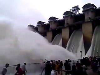 भोपाल देखें कोलार नदी का रौद्र रूप बाँध के सारे गेट खोले गए