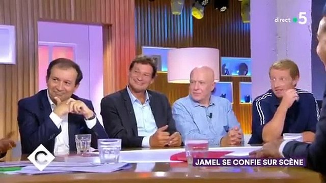 Jamel Debbouze dément vouloir arrêter la scène: Bien sûr que non, je n’arrête pas » - VIDEO