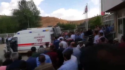 Bitlis'te minibüs şarampole yuvarlandı: 8 ölü, 5 yaralı