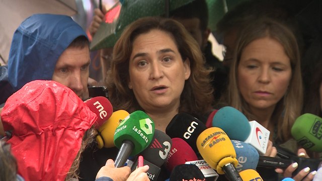 Colau pide responsabilidad para un acuerdo de gobierno