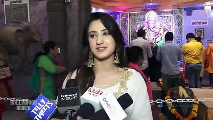 Ashi Singh Visits Andheri Cha Raja For Ganpati Darshan | Ganesh Chaturthi 2018