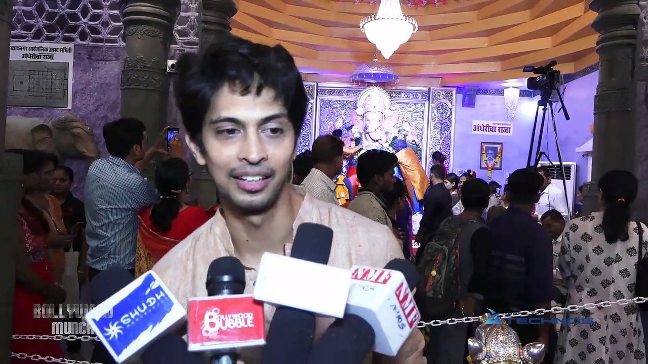 'Chhichhore' Fame Tushar Panday Visits Andheri Cha Raja For Ganpati Darshan-2