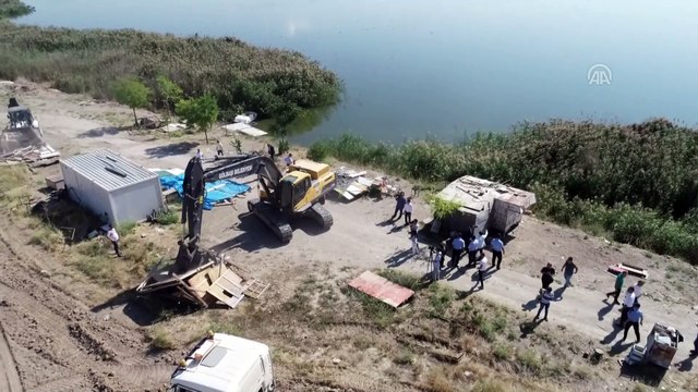 Mogan Gölü çevresinde kaçak yapı temizliği (2) - ANKARA