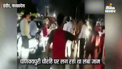 जाम में फंसे मंत्री जीतू पटवारी, फिर खुद संभाली ट्रैफिक की कमान
