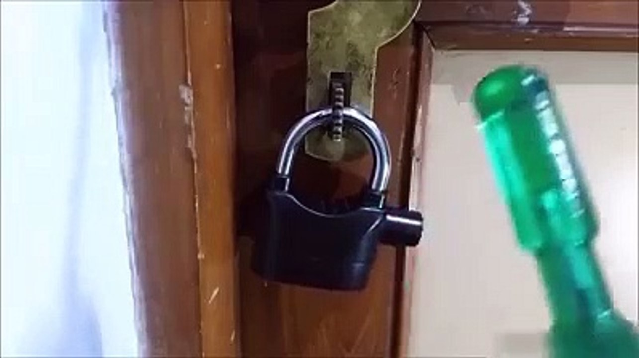 Advance door locker