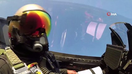 Gökyüzünün Parlayan Yıldızı SOLOTÜRK Nefesleri Kesti