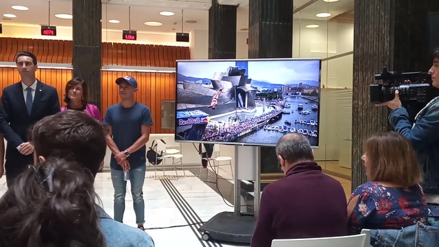 Presentación de la final del mundial de saltos en Bilbao