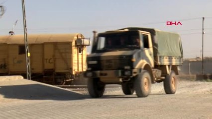 Şanlıurfa sınır hattına beton blok sevkiyatı