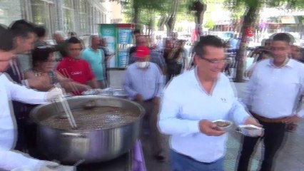 Burdur Belediyesinden 2 Bin 500 kişilik aşure