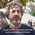 [One Minute Project] Il aime la photo et les cheveux  Découvrez en une minute chrono le projet farfelu de Gordon Stettinius