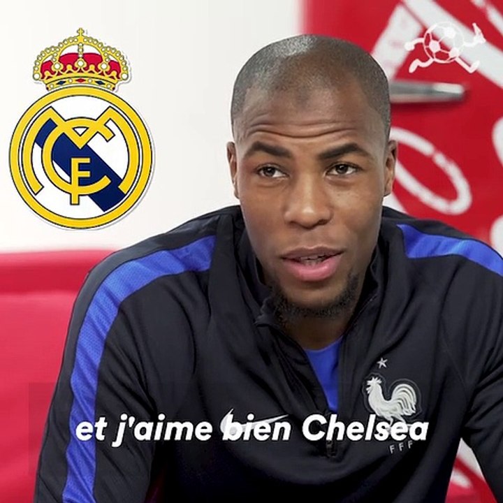 "Ton premier but ? Ta première célébration ? Ton club de cœur ?"   Découvrez l'interview "Première fois" de Djibril Sidibé