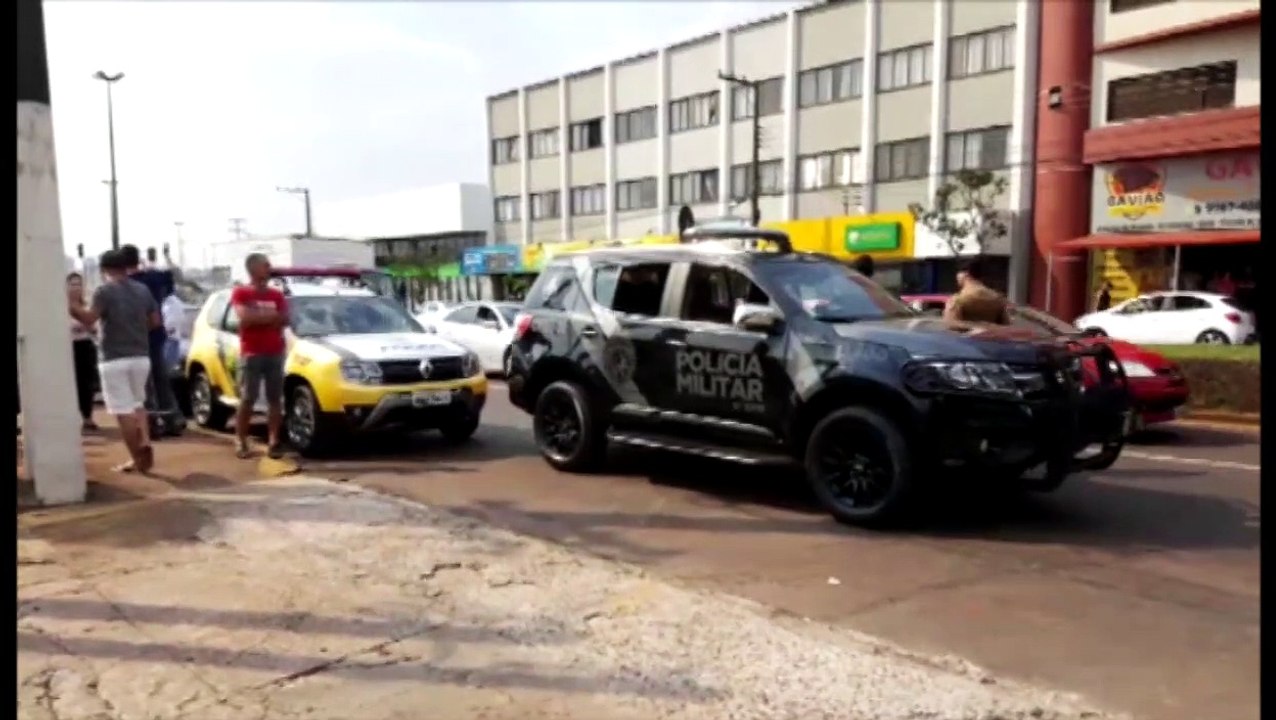 Advogado de suspeito de duplo homicídio fala com a imprensa e repassa detalhes