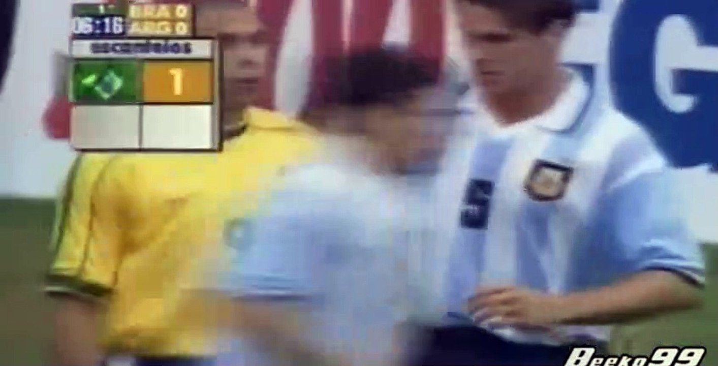 RONALDINHO E RONALDO SHOW vs ARGENTINA