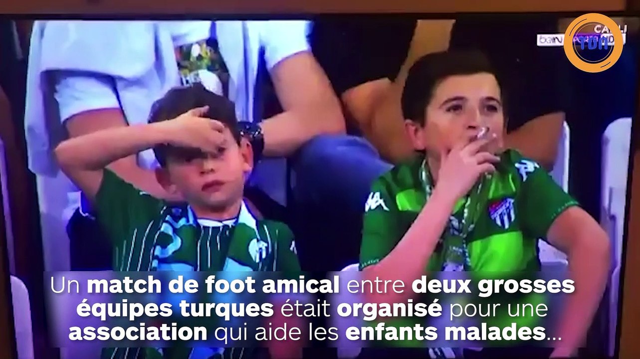 Un enfant fume dans un stade de foot : les images deviennent virales mais la réalité risque de vous choquer !
