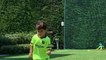 El pequeño Mateo Messi ya hace diabluras jugando al fútbol como su padre