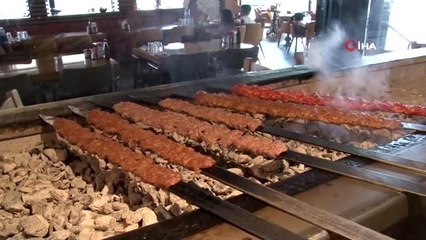 250 bin kişi beklenen Lezzet Festivali'nde 25 ton et tüketilecek