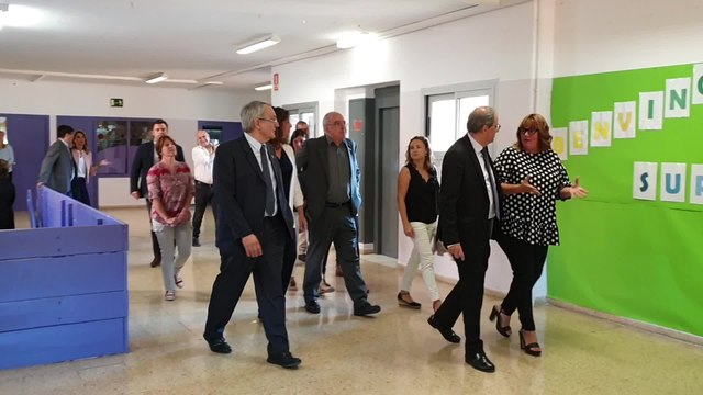 El presidente Quim Torra y el conseller Josep Bargalló visitan el colegio Torre de la Miranda