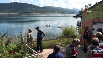 Gölde kaybolan balıkçıyı balık adamlar arayacak