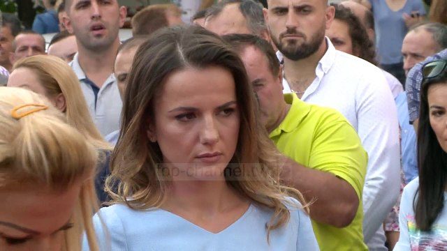 Ja cfarë tha Rudina Hajdari në 21 vjetorin e vrasjes së të atit - Top Channel