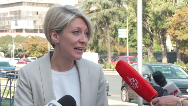 СЈО ги пакува предметите за трансфер кај Јовески