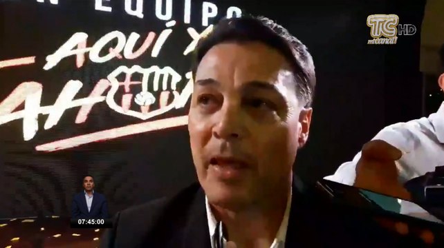 Carlos Alfaro Moreno presentó a su equipo de trabajo para las elecciones presidenciales de Barcelona