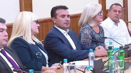 Takimet e liderëve deri në orët e mëngjesit, mungesë konsiderate ndaj gazetarëve
