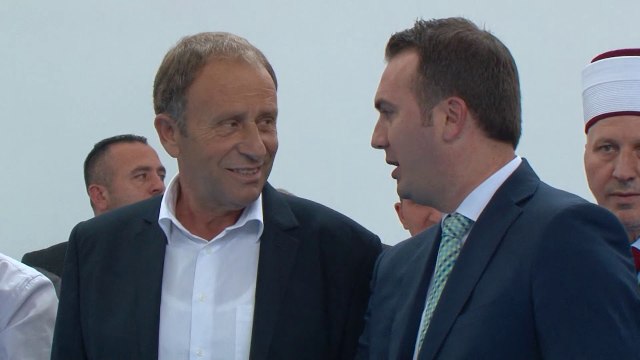 Ministria e Arsimit për njërin fshat nënë ndërsa për tjetrin njerkë