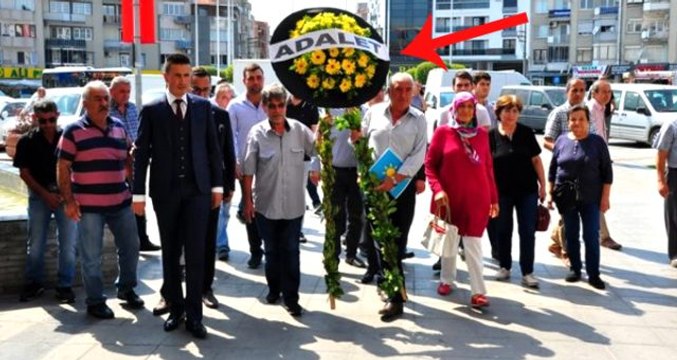 İYİ Parti ilçe teşkilatı, İttifak hukukuna uygun davranmadınız deyip CHP'ye siyah çelenk bıraktı